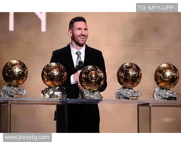 网友心目中的足球明星评选揭晓引发热议与讨论 网友心目中的足球明星评选揭晓引发热议与讨论