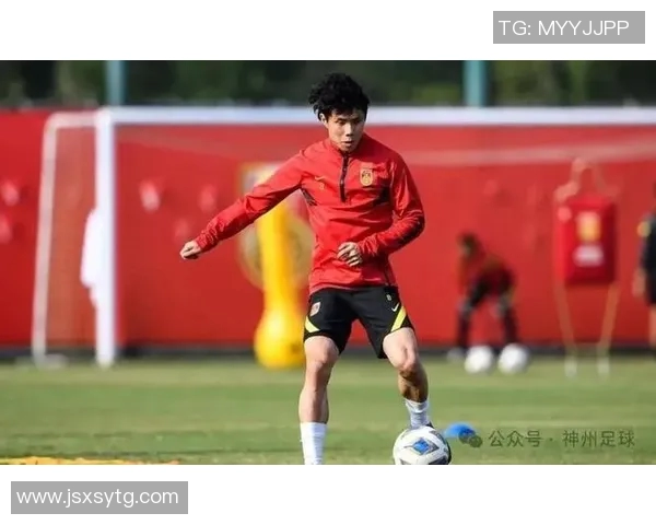 韩国女足球明星7号的传奇之路与她的奋斗精神 韩国女足球明星7号的传奇之路与她的奋斗精神